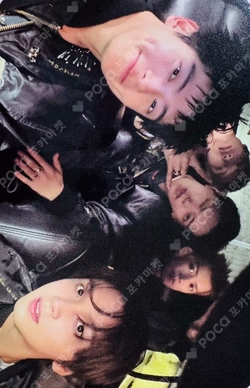 BLINGY Photobook Ver. ASSEMBLE Ver.