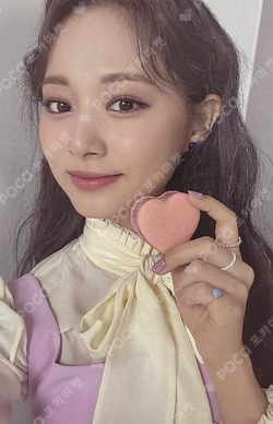 TWICE TZUYU photocard image