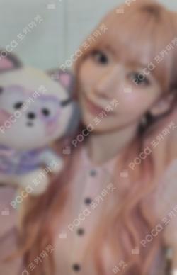 LE SSERAFIM SAKURA photocard image