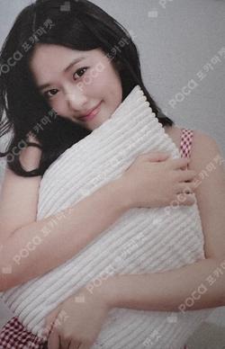 IVE YUJIN photocard image