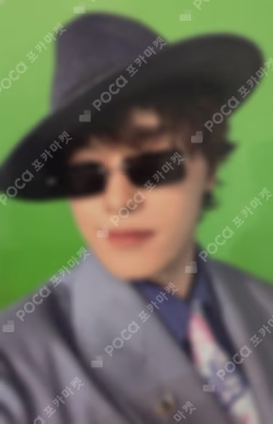 Gilboard Magazine Ver. DINO photocard image