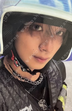 BLINGY Photobook Ver. BLINGY JETS Ver.