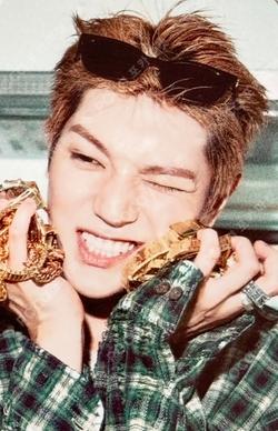 NCT TAEYONG photocard image