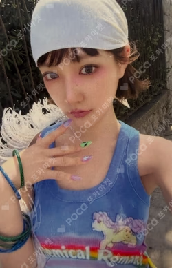 KiiiKiii JIYU photocard image