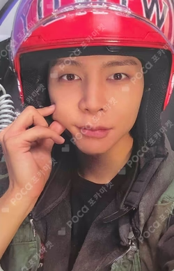 BLINGY Photobook Ver. BLINGY JETS Ver. JOHNNY photocard image