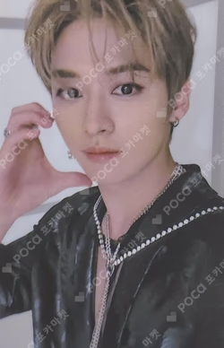 Stray Kids LEE KNOW photocard image