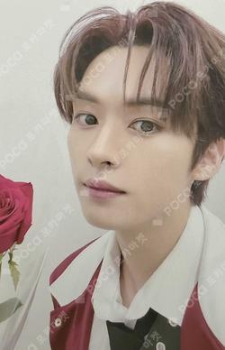 Stray Kids LEE KNOW photocard image