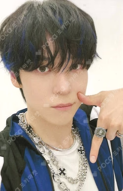 ATEEZ YUNHO photocard image