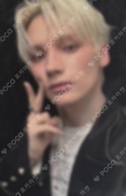 TXT HUENINGKAI photocard image