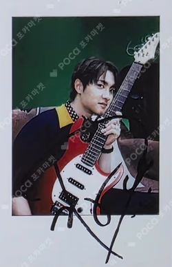 EXO D.O. photocard image