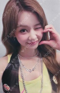 2026-27 BABYMONSTER WORLD TOUR [(CHOOM)] IN JAPAN RANDOM TRADING CARD [A] PHARITA（BABYMONSTER） トレカ