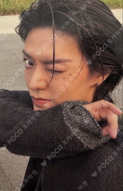 BLINGY Walmart Exclusive YUTA photocard image