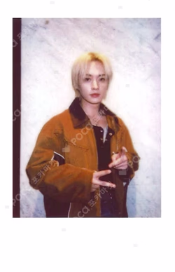 Stray Kids LEE KNOW photocard image