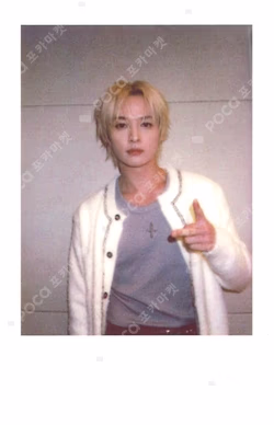 Stray Kids LEE KNOW photocard image