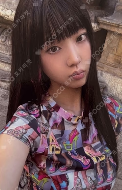 KiiiKiii LEESOL photocard image