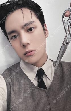 MONSTA X MINHYUK photocard image