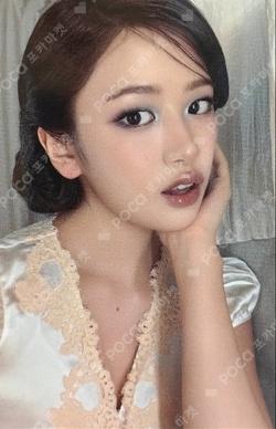 IVE YUJIN photocard image