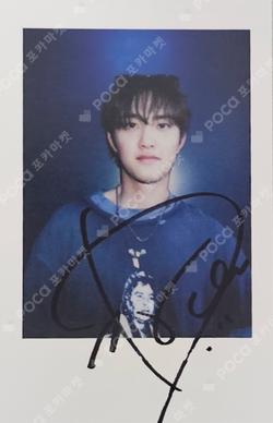 EXO D.O. 的小卡图片