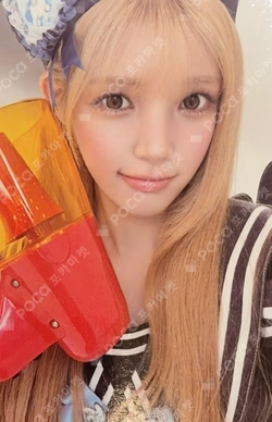Hearts2Hearts YUHA photocard image