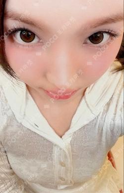 TWICE NAYEON photocard image