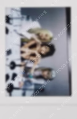 LE SSERAFIM 2026 F./W POP UP Instant Photo Card