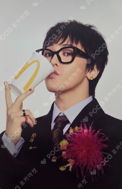 McDonald’s G-DRAGON photocard image