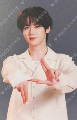 NCT KUN photocard image