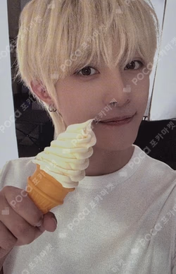 NCT YANGYANG photocard image