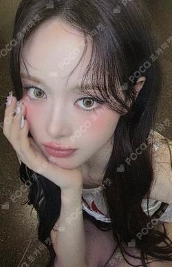 izna Bang Jee Min photocard image