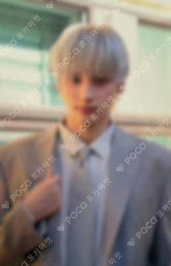 TXT HUENINGKAI photocard image