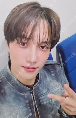 Wait On Me FAN SIGNING EVENT in TAIPEI
