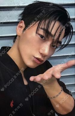 Imagen de la photocard de SAN de ATEEZ