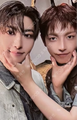 ATEEZ 8th Anniversary Exhibition : BLUE DRIFT RANDOM PHOTOCARD PACK