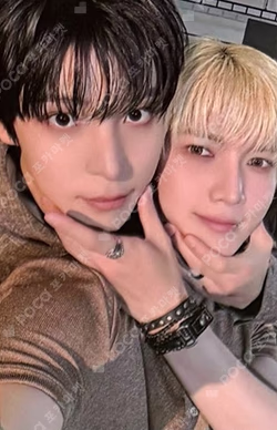 ATEEZ 8th Anniversary Exhibition : BLUE DRIFT RANDOM PHOTOCARD PACK