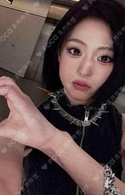 BABYMONSTER AHYEON photocard image