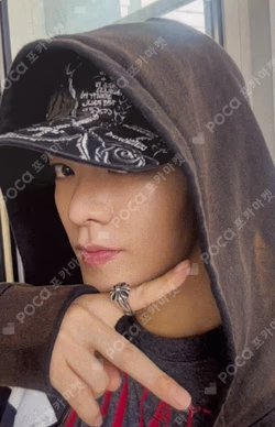 NCT YUTA photocard image