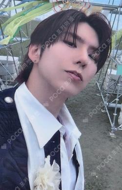 MONSTA X KIHYUN photocard image
