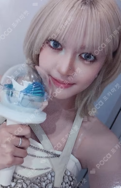 NMIXX Lily photocard image