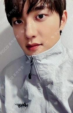 EXO D.O. photocard image