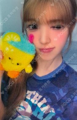 Hearts2Hearts YUHA photocard image