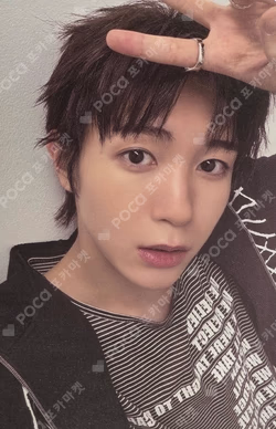 Imagen de la photocard de RYO de NCT