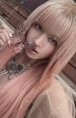 Imagen de la photocard de Lily de NMIXX