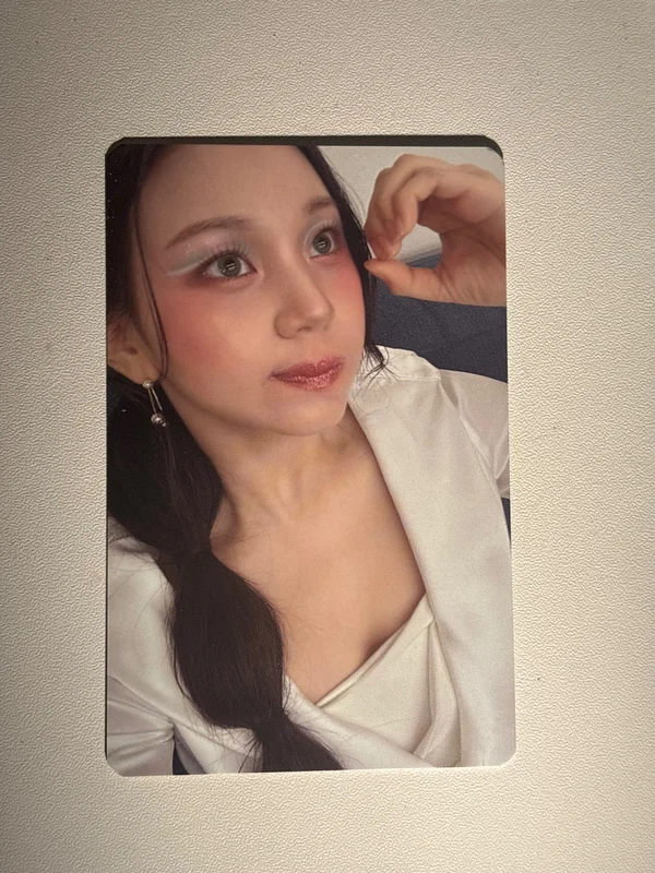 2025 VIVIZ WORLD TOUR [NEW LEGACY] in SEOUL TRADING CARD