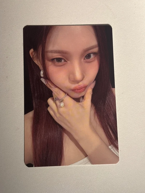 2025 VIVIZ WORLD TOUR [NEW LEGACY] in SEOUL TRADING CARD