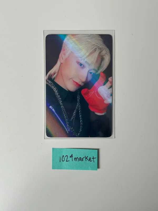 THE WORLD EP.1 : MOVEMENT WITHMUU