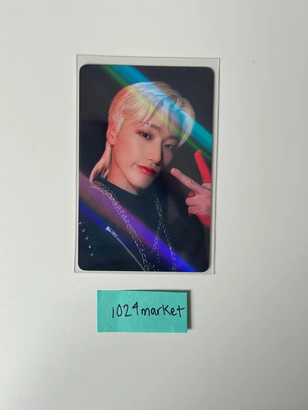 THE WORLD EP.1 : MOVEMENT MAKESTAR