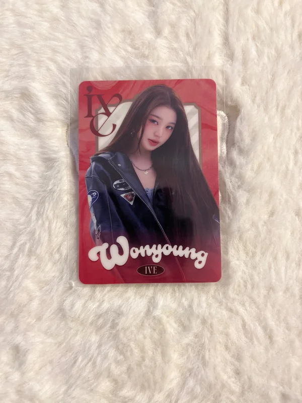IVE FROM STARSHIP ENTERTAINMENT WITH AMUSE WAFERS 2