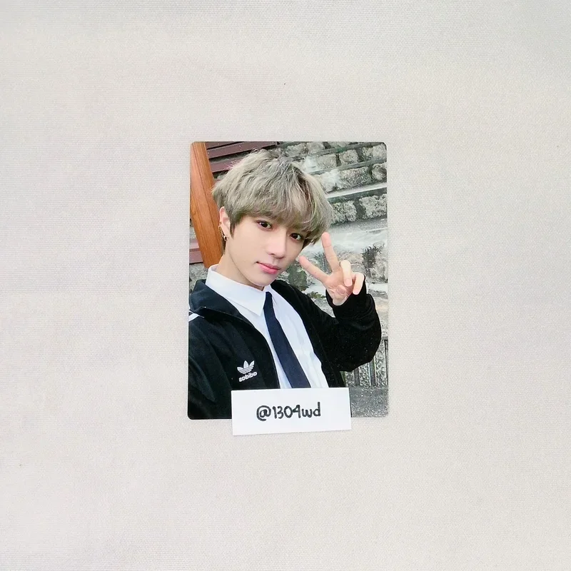 2020 TXT FANLIVE DREAM X TOGETHER MINI BAG