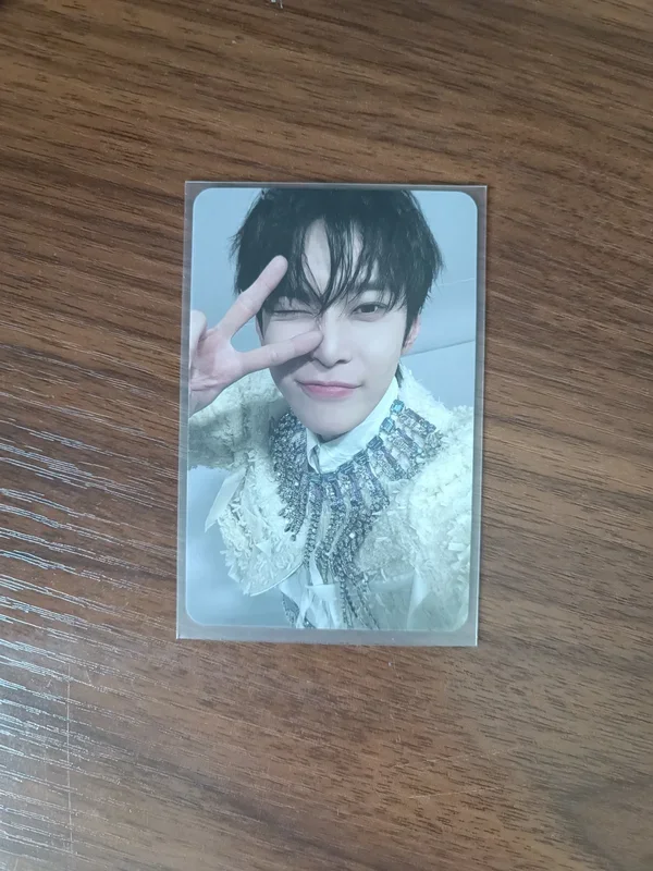 Fact Check Chandelier Ver.