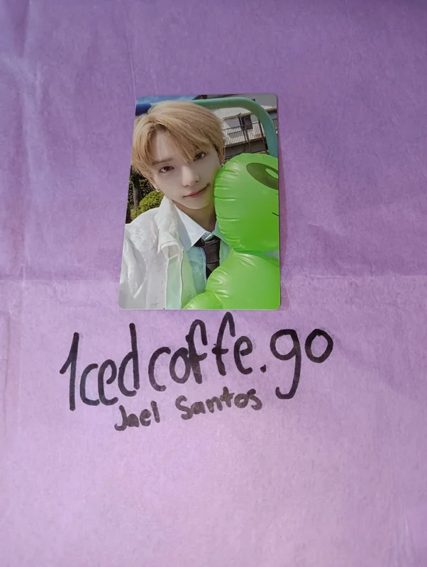 &TEAM 2025 SEASON'S GREETINGS